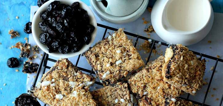 Del Monte Blueberry Crumble Bars  Recipe